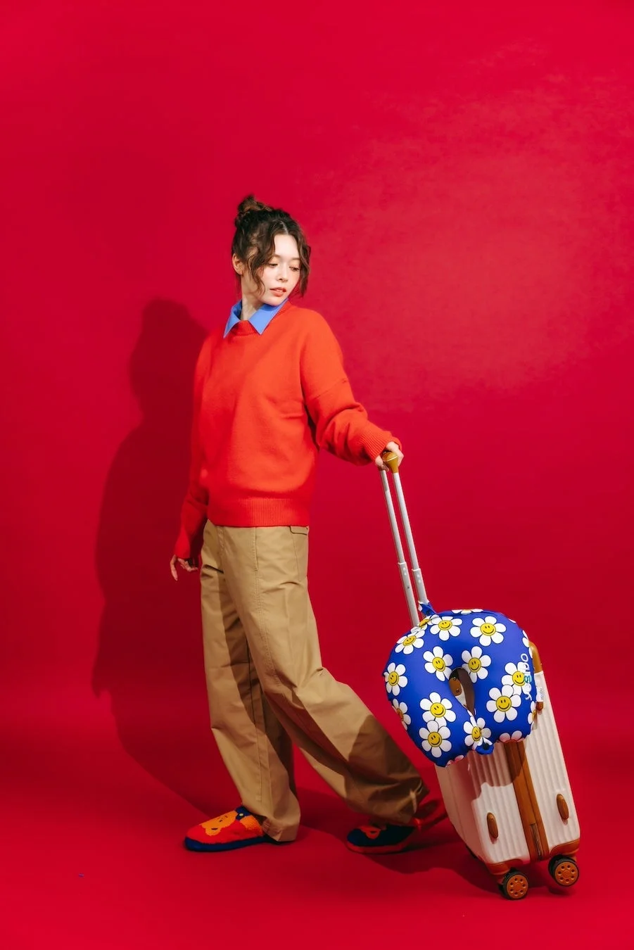 Yogibo Neck Pillow Logo Funny Puppy