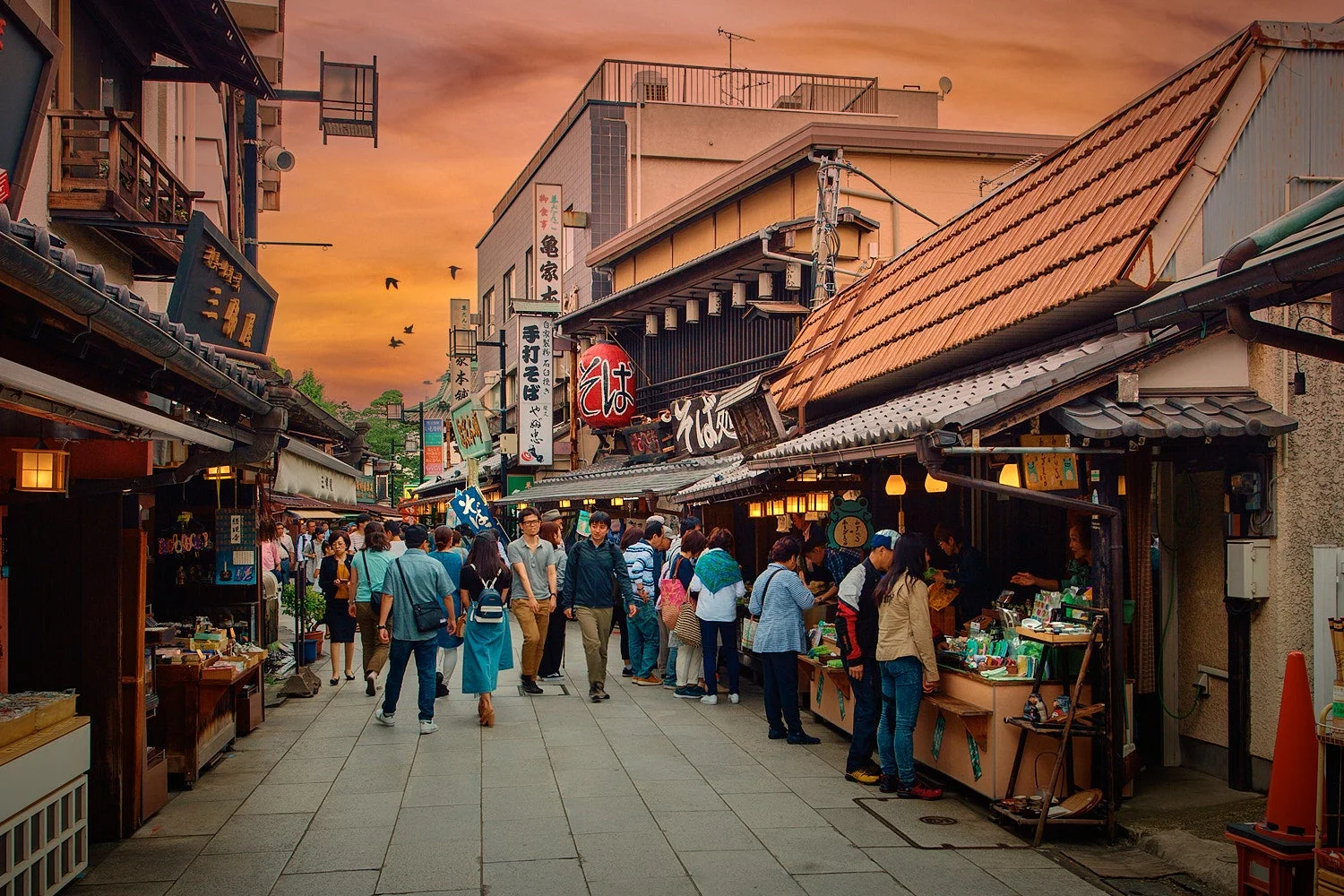 日本の商店街の風景