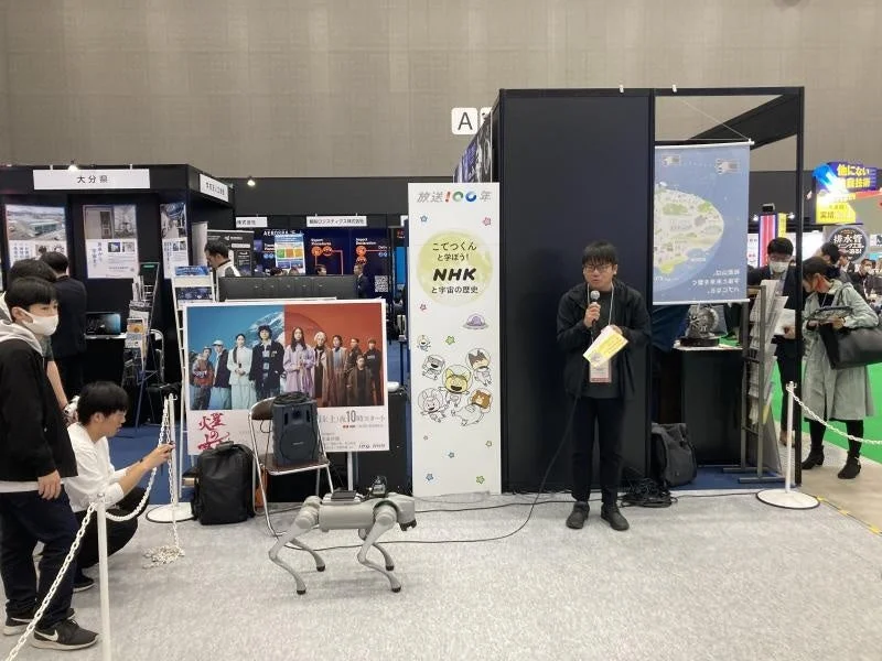 来場者との意見交換の様子