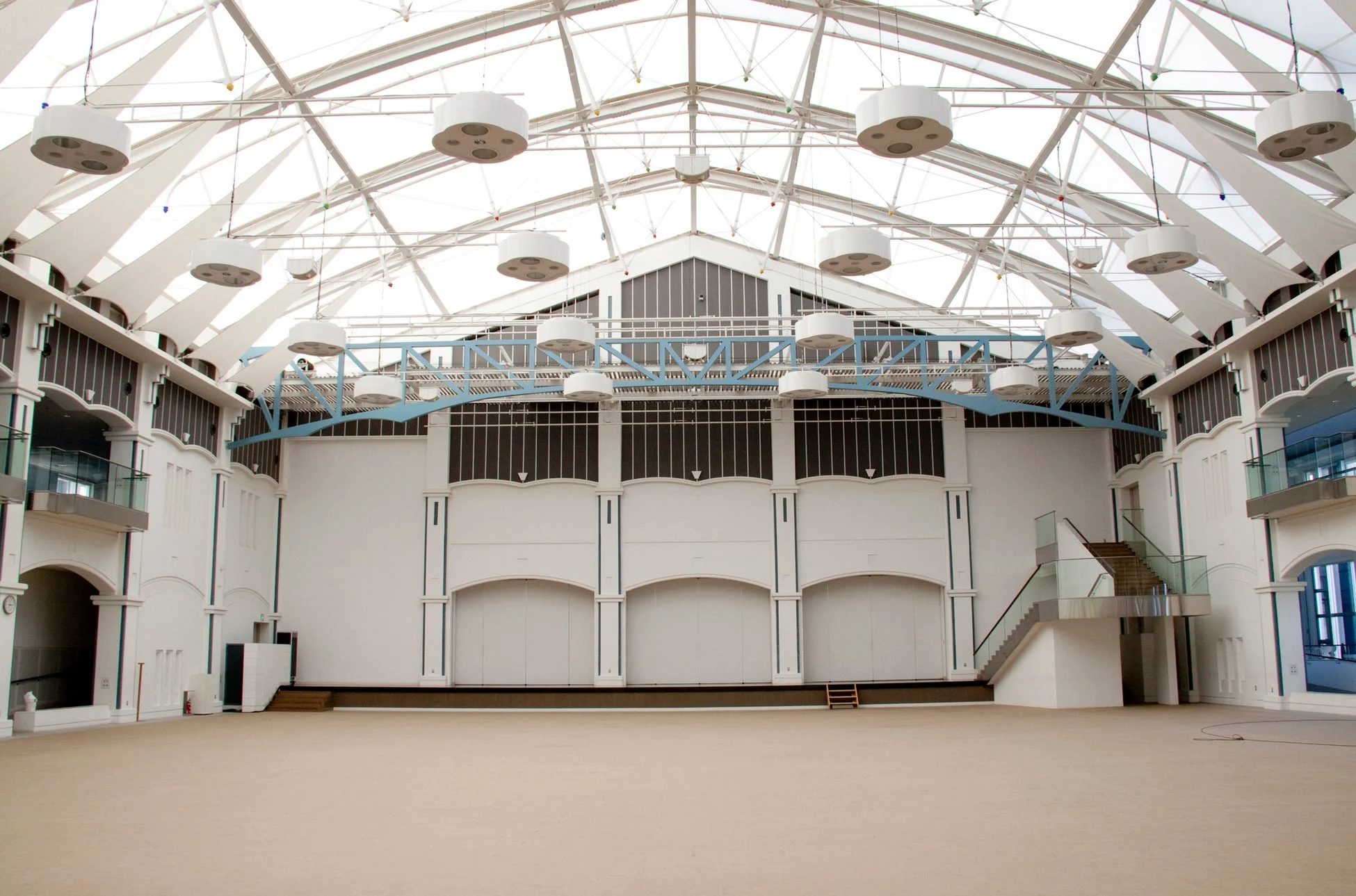 イベントホールの内部