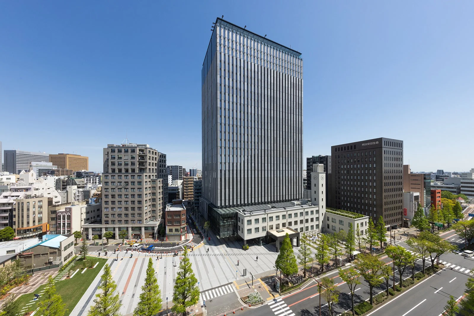 川崎市役所本庁舎の外観