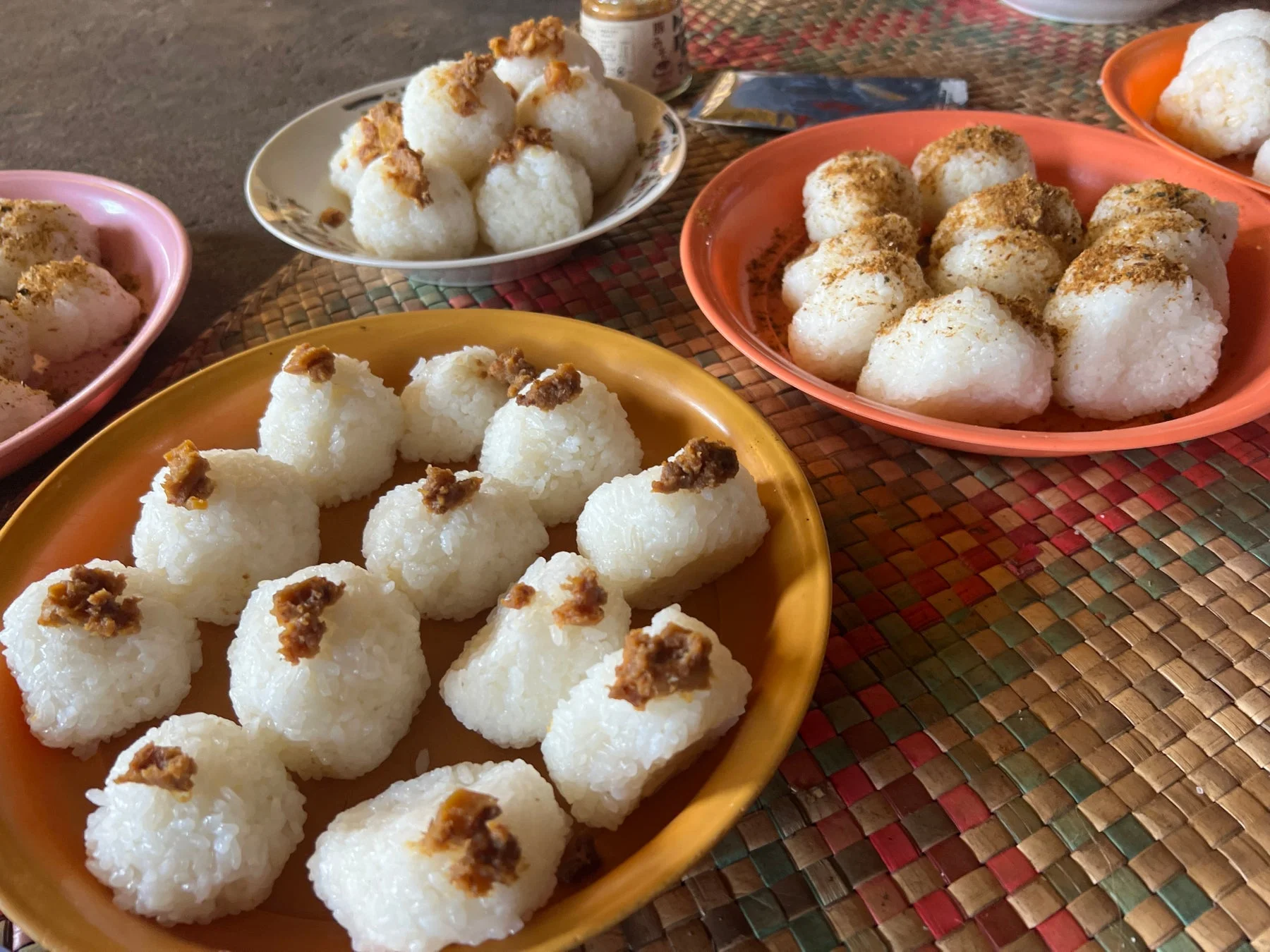 おにぎりの写真