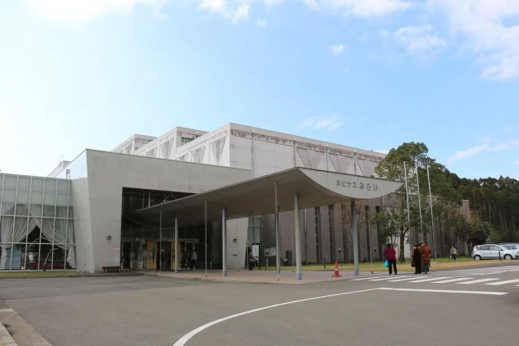 ルピナスみらい劇場外観