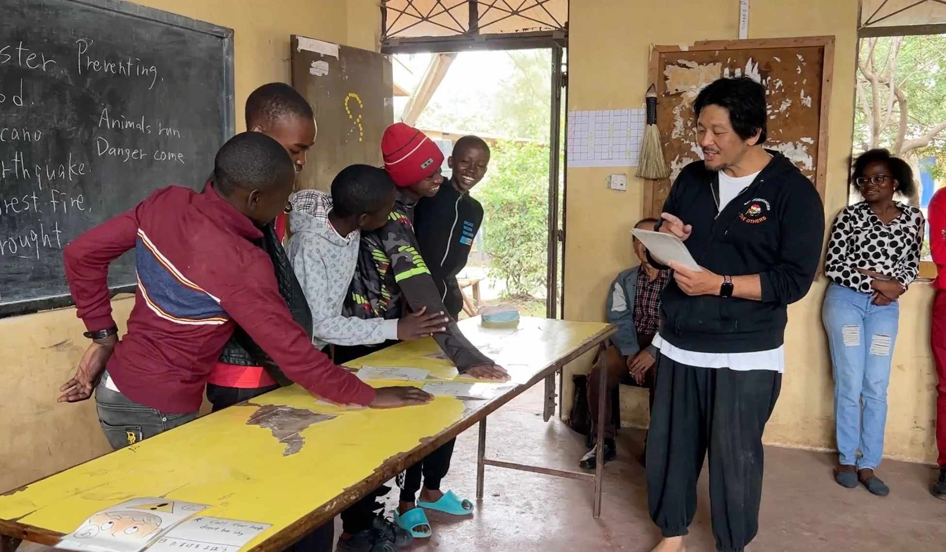 教室での防災教育ワークショップ