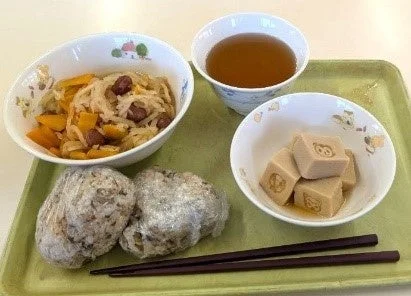 にじいろクッキングの献立