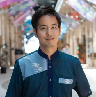 豊里 健一郎 氏