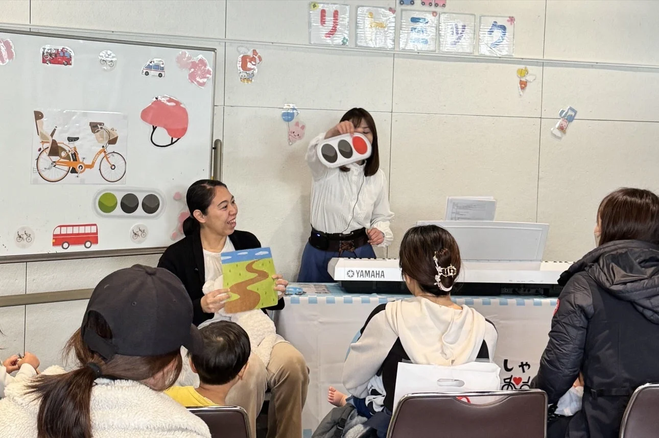 ステージでの交通安全教室の様子