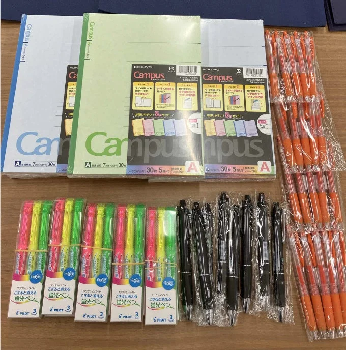 寄贈された文房具