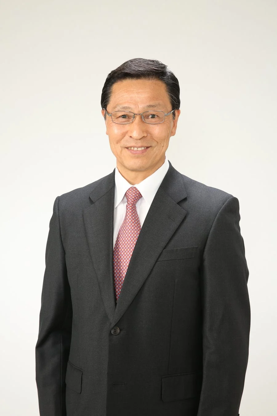 男性,スーツ,ビジネスマン,眼鏡,笑顔,ポートレート,白背景,アジア人,フォーマル,証明写真