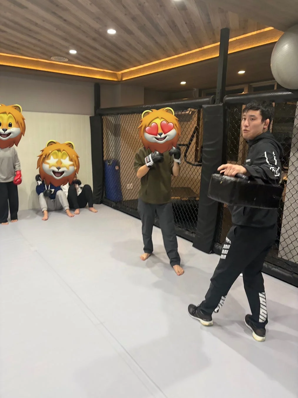 キックボクシング体験の様子