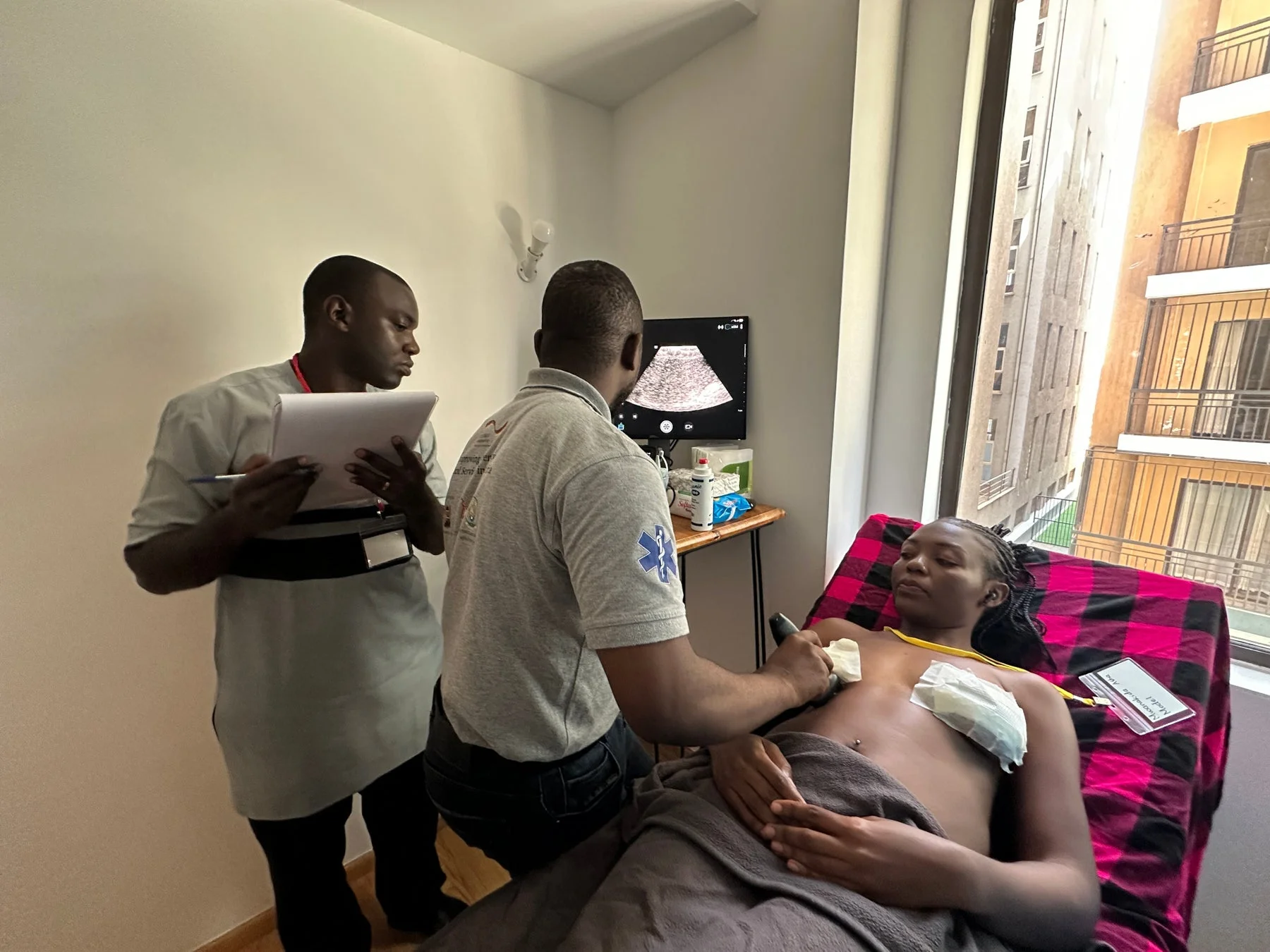 超音波検査,医療,患者,診断,健康診断,クリニック,医療スタッフ,検査,エコー,医療機器